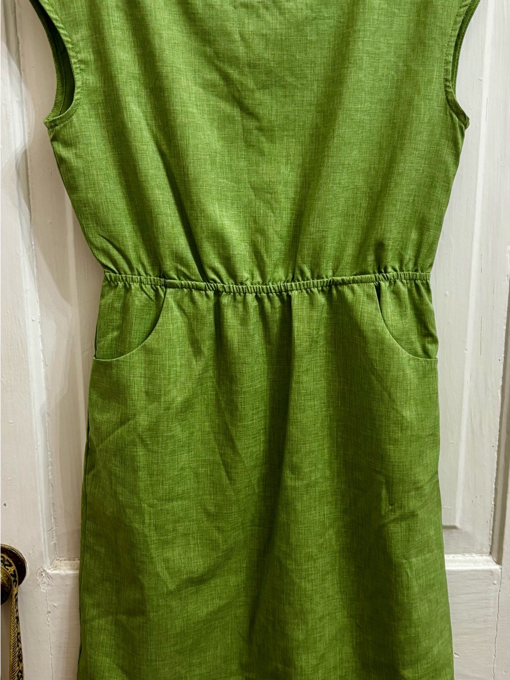 Sleeveless Olive Green Casual Dress with Elastic Waist and Pockets